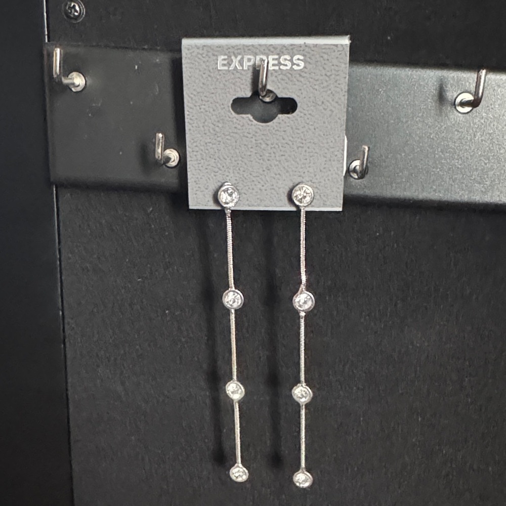 Express earring